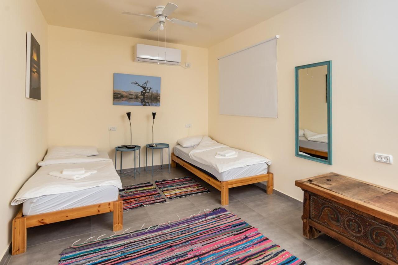 Desert Routes Inn Shvilim Ba Midbar Hazeva Esterno foto