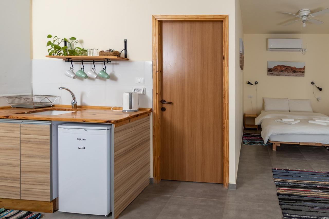 Desert Routes Inn Shvilim Ba Midbar Hazeva Esterno foto